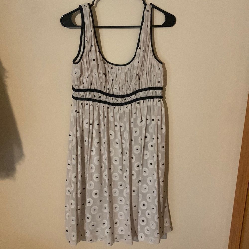 Adrianna Papell Cream and Black Dress, Size 8